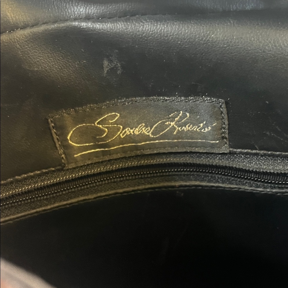 Sandra Roberts Sleek Brown Crossbody Bag - Picture 2 of 9